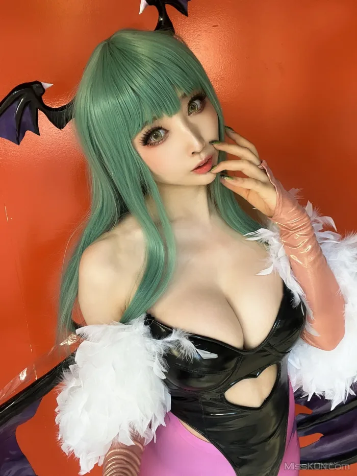 Coser@Reku Momoiro (桃色れく)_ MORRIGAN AENSLAND