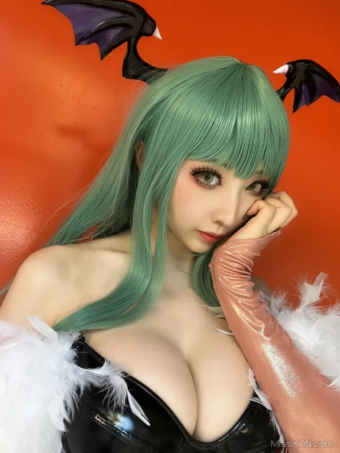 Coser@Reku Momoiro (桃色れく)_ MORRIGAN AENSLAND