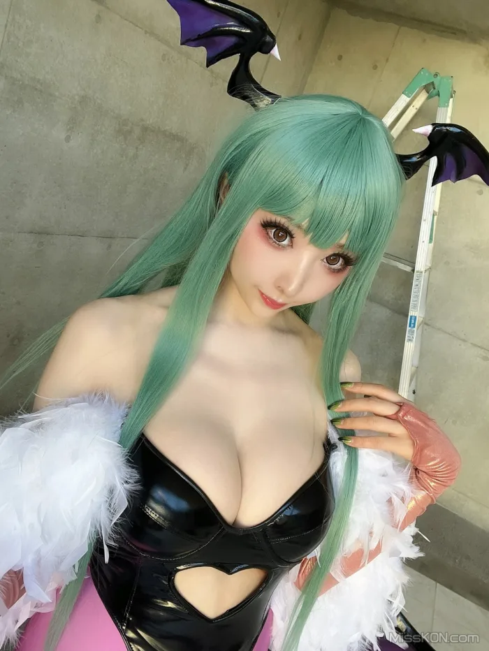 Coser@Reku Momoiro (桃色れく)_ MORRIGAN AENSLAND