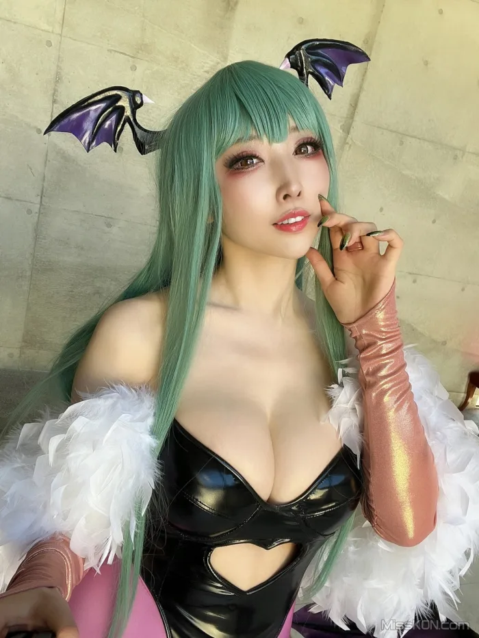 Coser@Reku Momoiro (桃色れく)_ MORRIGAN AENSLAND