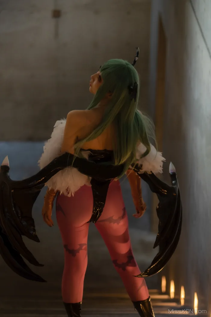 Coser@Reku Momoiro (桃色れく)_ MORRIGAN AENSLAND