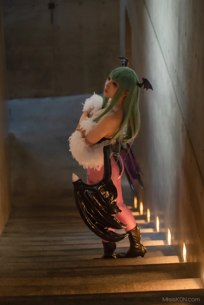 Coser@Reku Momoiro (桃色れく)_ MORRIGAN AENSLAND