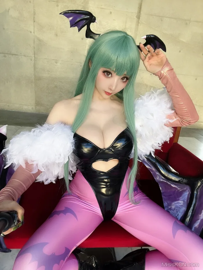 Coser@Reku Momoiro (桃色れく)_ MORRIGAN AENSLAND