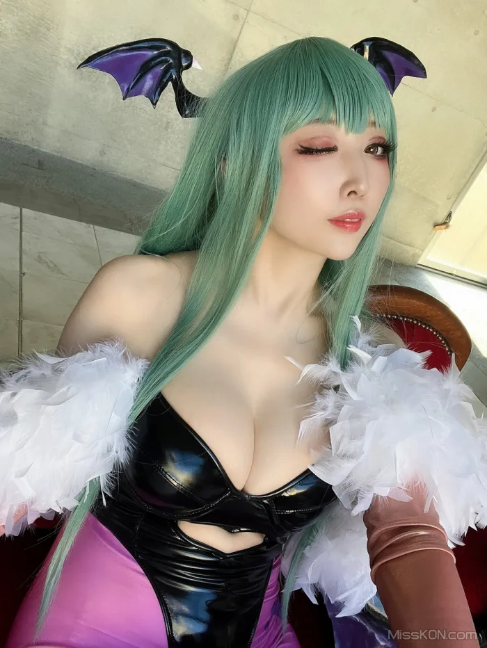 Coser@Reku Momoiro (桃色れく)_ MORRIGAN AENSLAND