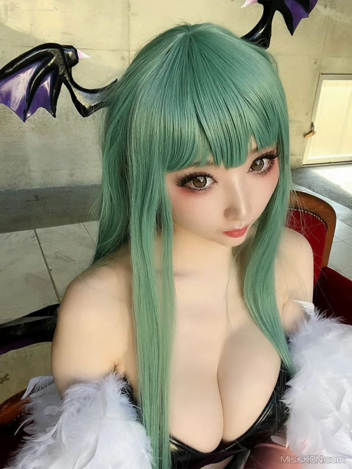 Coser@Reku Momoiro (桃色れく)_ MORRIGAN AENSLAND