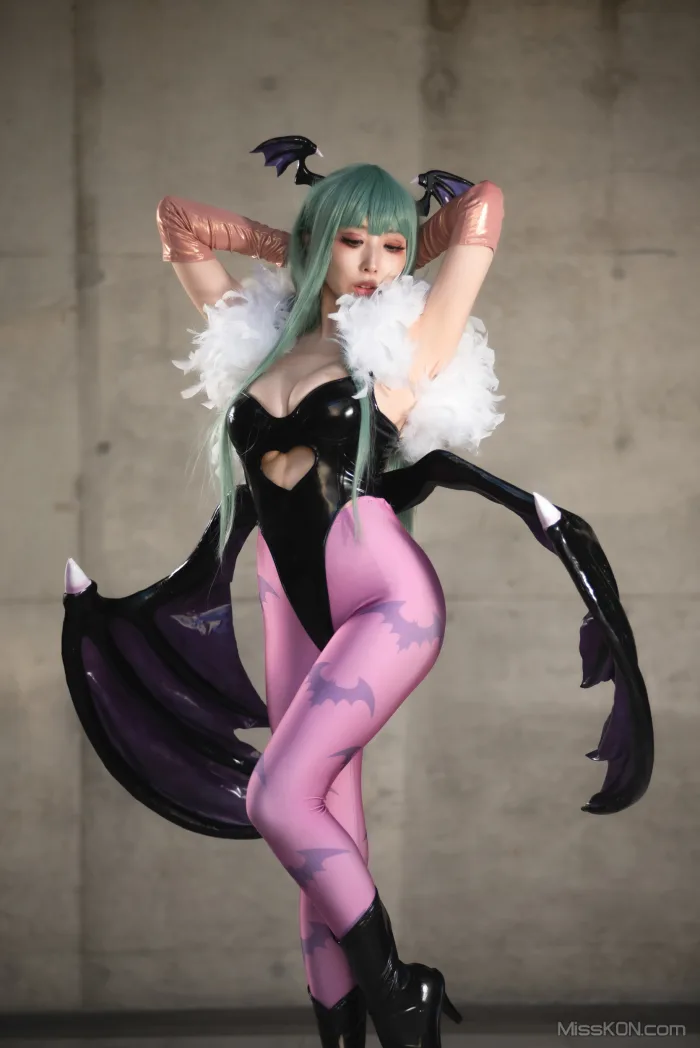 Coser@Reku Momoiro (桃色れく)_ MORRIGAN AENSLAND