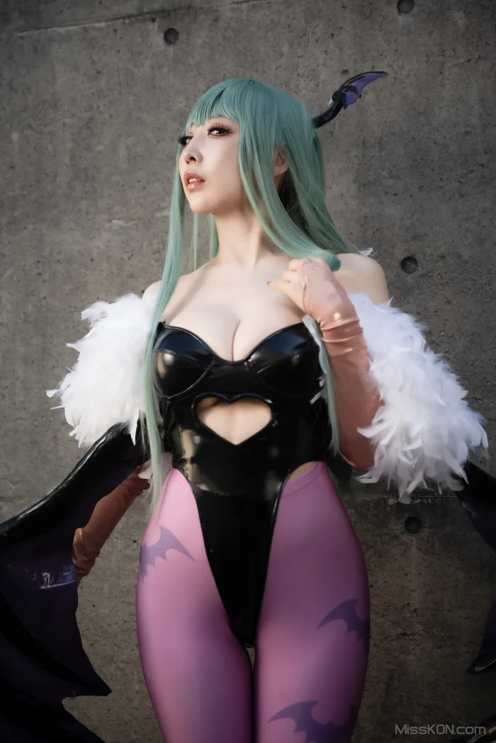 Coser@Reku Momoiro (桃色れく)_ MORRIGAN AENSLAND