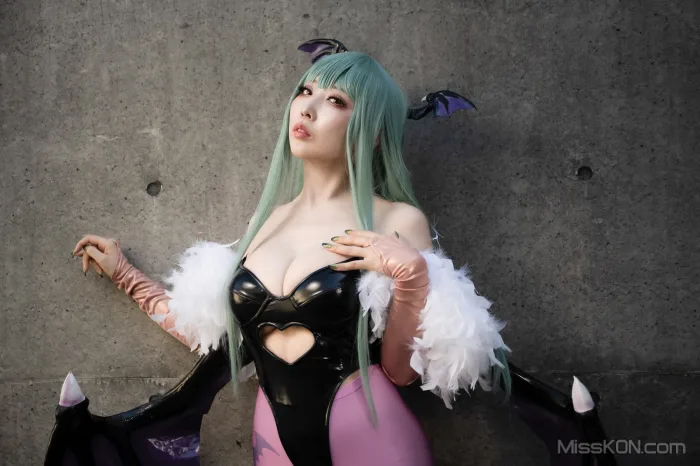 Coser@Reku Momoiro (桃色れく)_ MORRIGAN AENSLAND