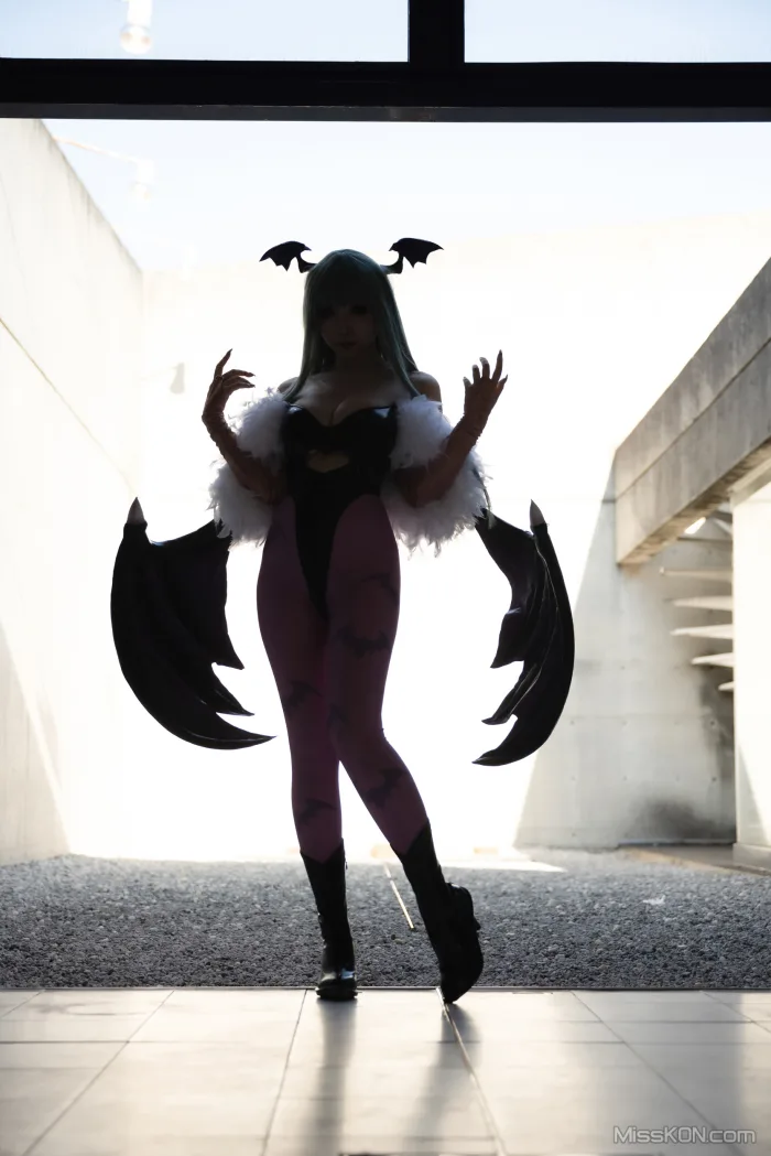 Coser@Reku Momoiro (桃色れく)_ MORRIGAN AENSLAND