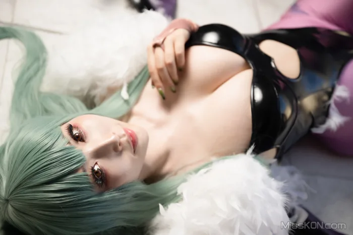 Coser@Reku Momoiro (桃色れく)_ MORRIGAN AENSLAND