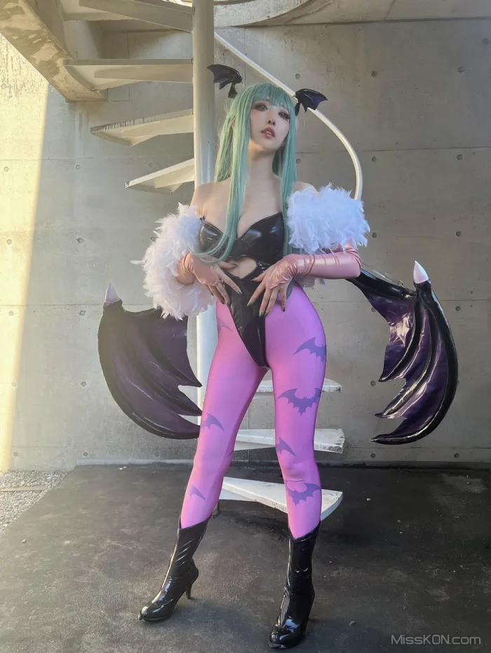 Coser@Reku Momoiro (桃色れく)_ MORRIGAN AENSLAND