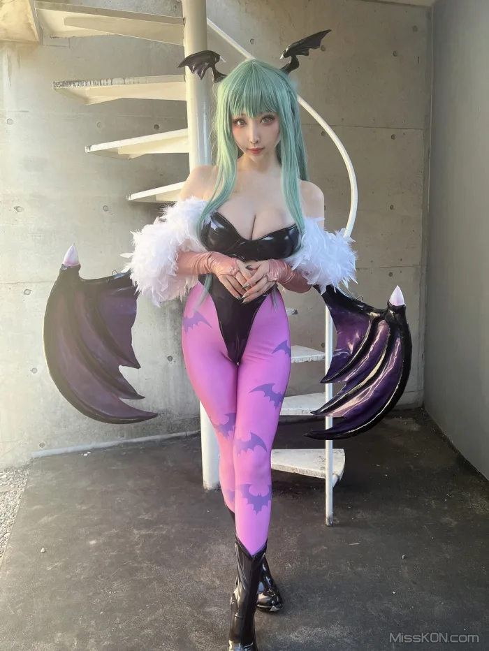 Coser@Reku Momoiro (桃色れく)_ MORRIGAN AENSLAND