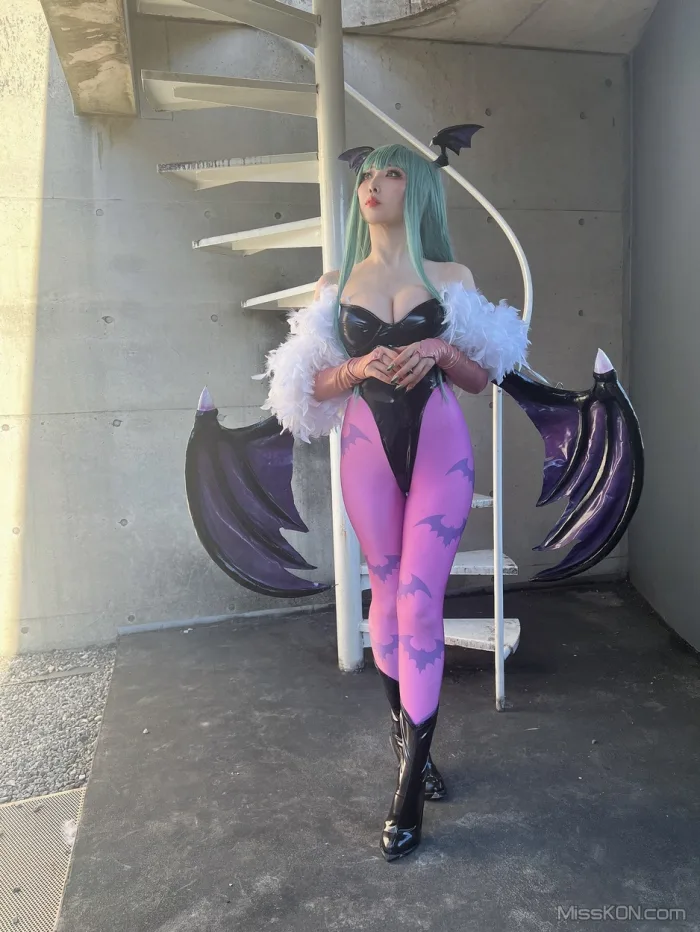 Coser@Reku Momoiro (桃色れく)_ MORRIGAN AENSLAND