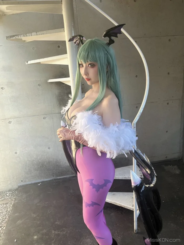 Coser@Reku Momoiro (桃色れく)_ MORRIGAN AENSLAND