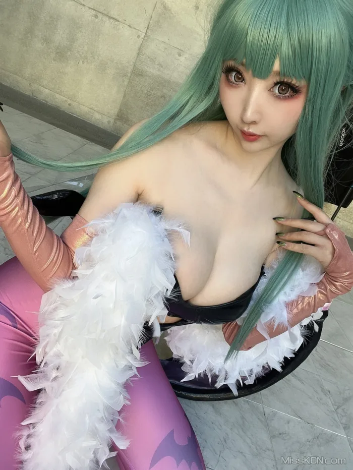 Coser@Reku Momoiro (桃色れく)_ MORRIGAN AENSLAND