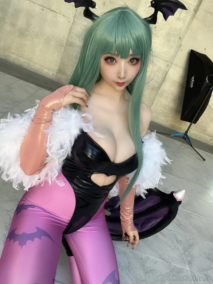 Coser@Reku Momoiro (桃色れく)_ MORRIGAN AENSLAND