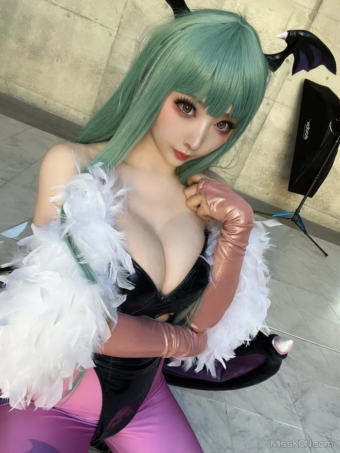 Coser@Reku Momoiro (桃色れく)_ MORRIGAN AENSLAND