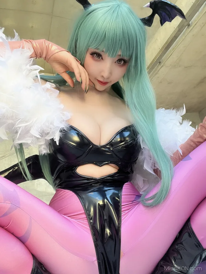 Coser@Reku Momoiro (桃色れく)_ MORRIGAN AENSLAND