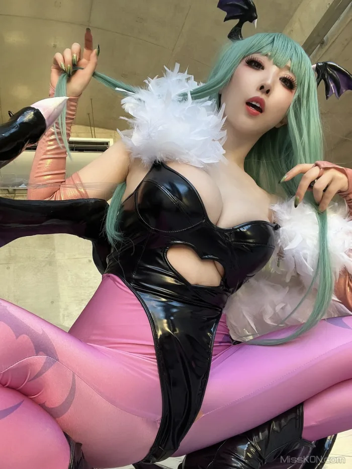 Coser@Reku Momoiro (桃色れく)_ MORRIGAN AENSLAND