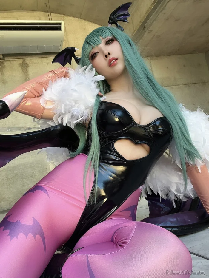 Coser@Reku Momoiro (桃色れく)_ MORRIGAN AENSLAND