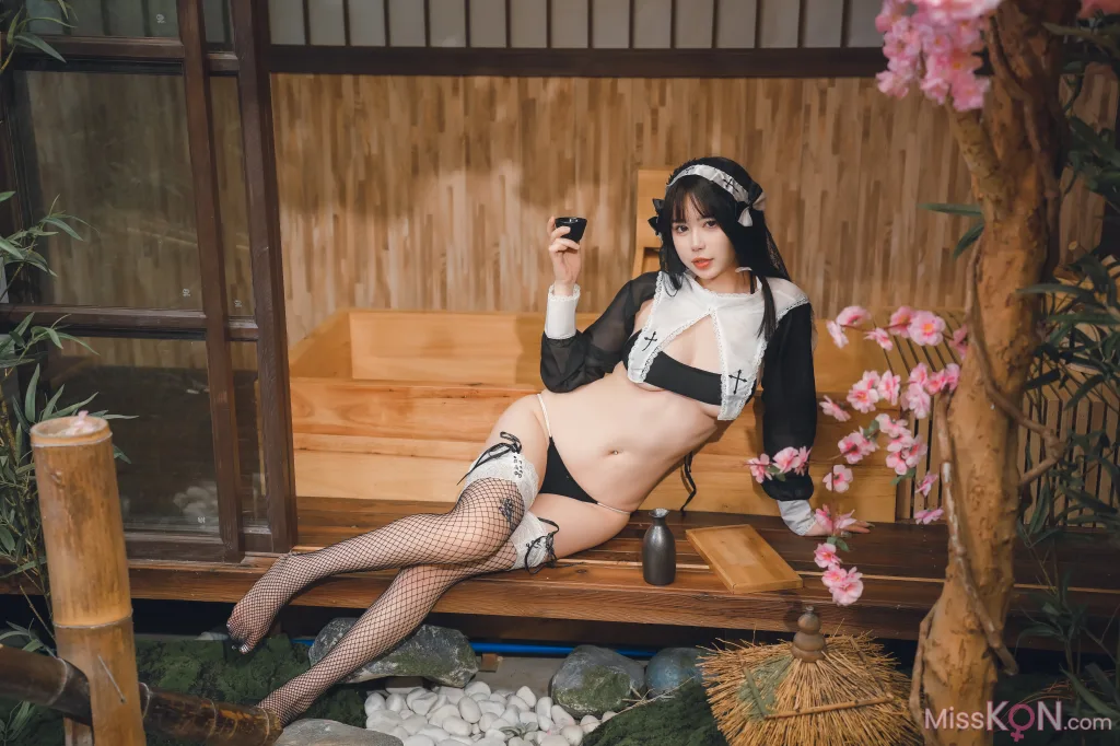 Coser@Tina很妖孽呀_ 修女的秘密