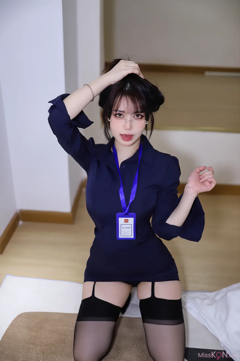 Coser@Tina很妖孽呀_ 职业装秘书