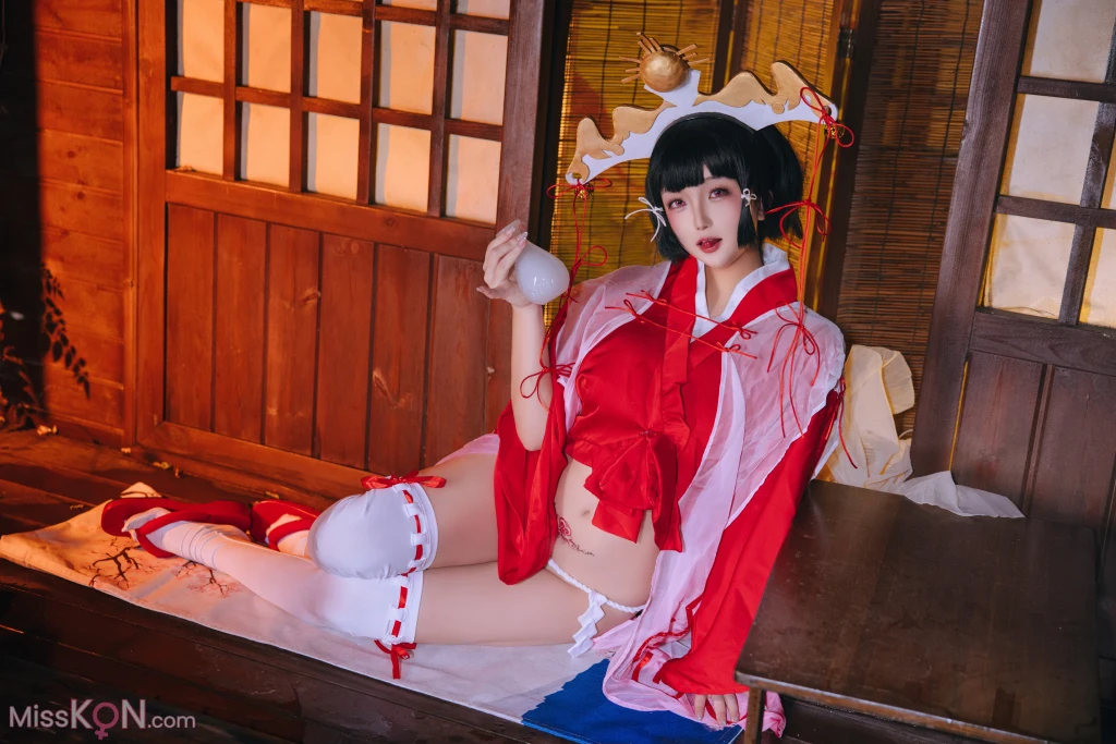 Coser@日奈娇_ 辉夜巫女