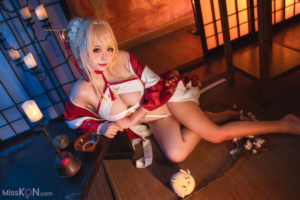 Coser@贞子蜜桃_ 碧蓝航线 新春光荣