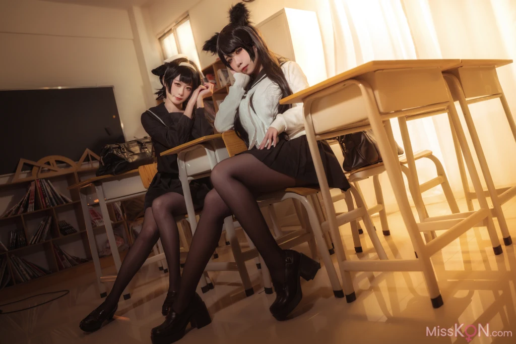 Coser@贞子蜜桃_ 碧蓝航线 爱宕高雄制服