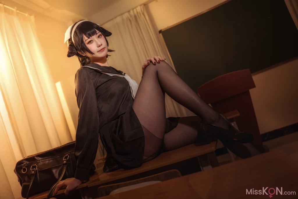 Coser@贞子蜜桃_ 碧蓝航线 爱宕高雄制服