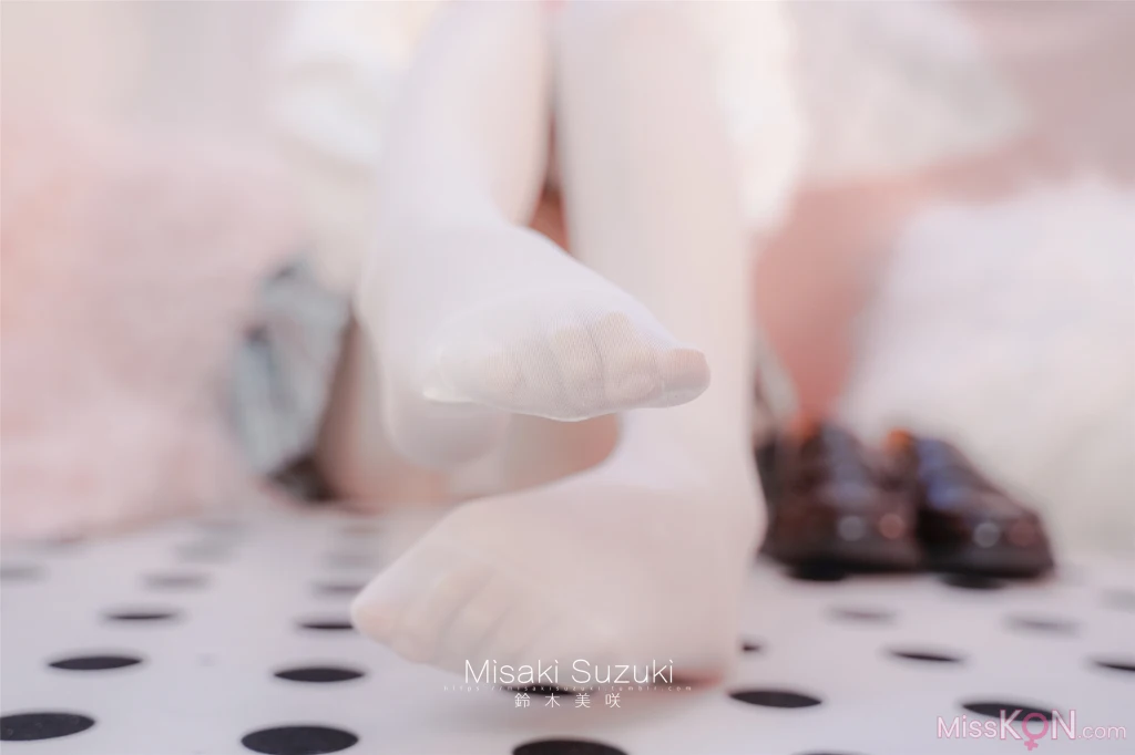 Coser@铃木美咲 (Misaki Suzuki)_ 白丝JK