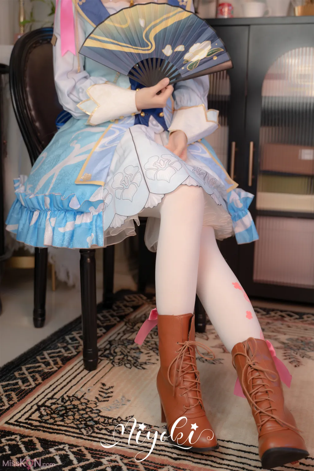 Coser@铃木美咲 (Misaki Suzuki)_ 神里绫华 花时来信，性感美腿 少女白丝 玲珑小脚榨精 清纯反差