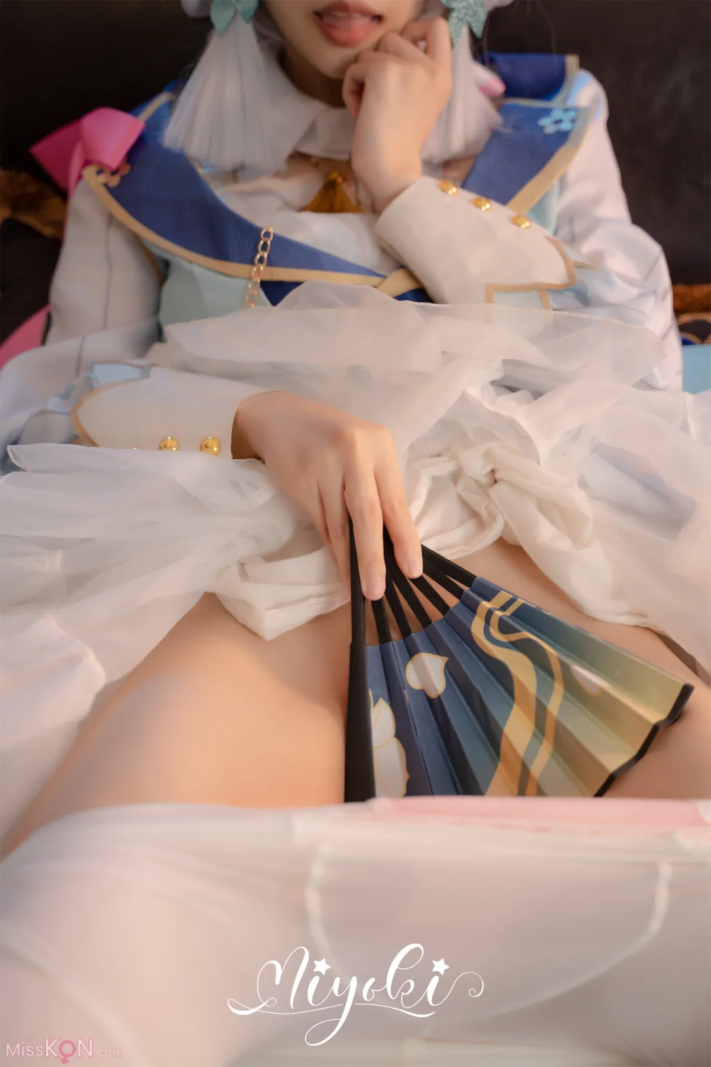 Coser@铃木美咲 (Misaki Suzuki)_ 神里绫华 花时来信，性感美腿 少女白丝 玲珑小脚榨精 清纯反差