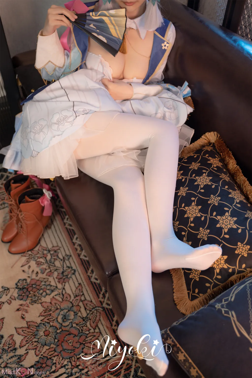 Coser@铃木美咲 (Misaki Suzuki)_ 神里绫华 花时来信，性感美腿 少女白丝 玲珑小脚榨精 清纯反差