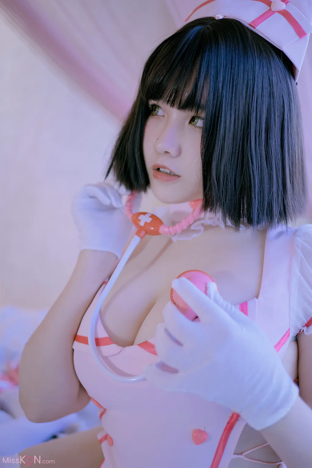 Coser@阿半今天很开心_ 粉护士