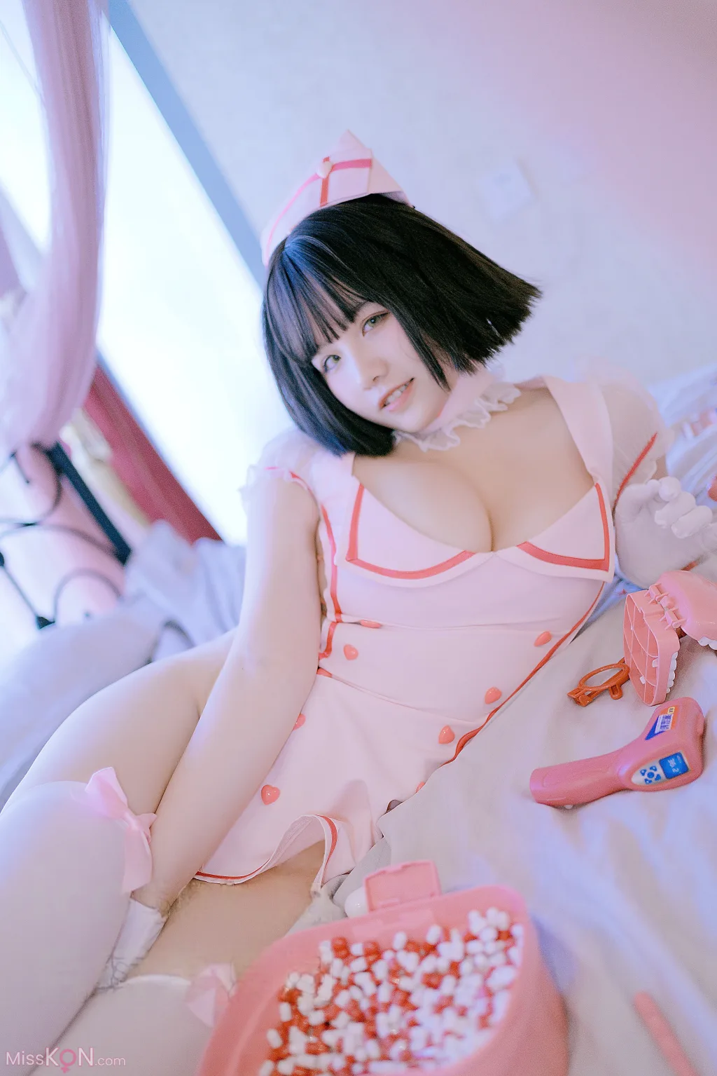 Coser@阿半今天很开心_ 粉护士