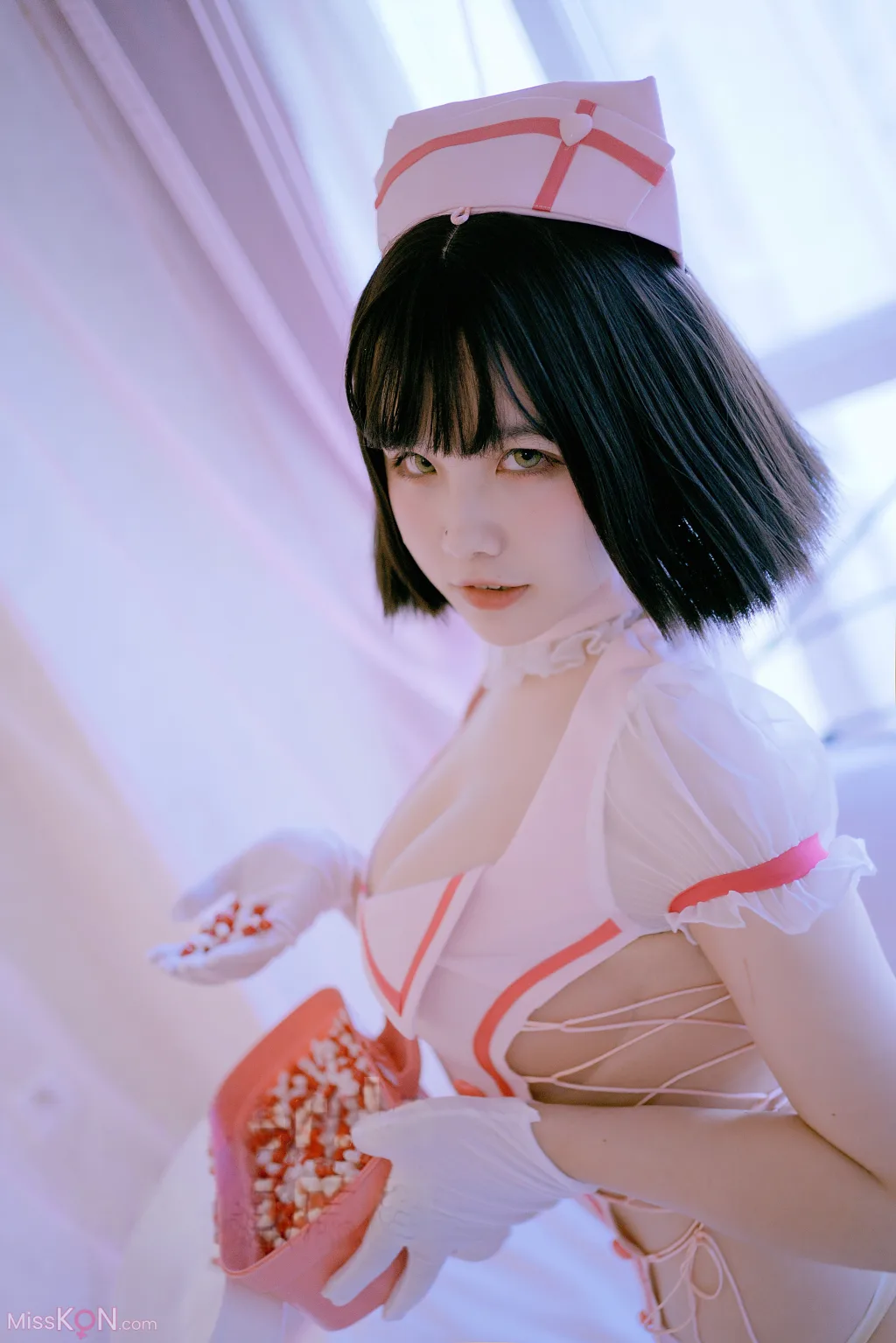 Coser@阿半今天很开心_ 粉护士