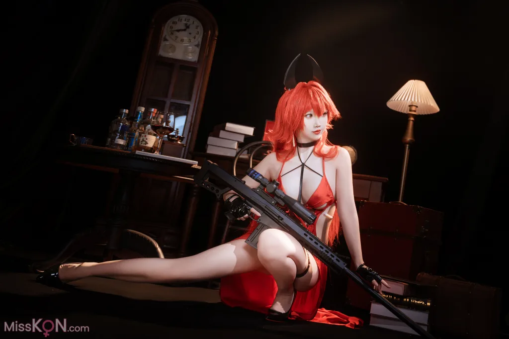 Coser@面饼仙儿_ Nikke 小红帽礼服