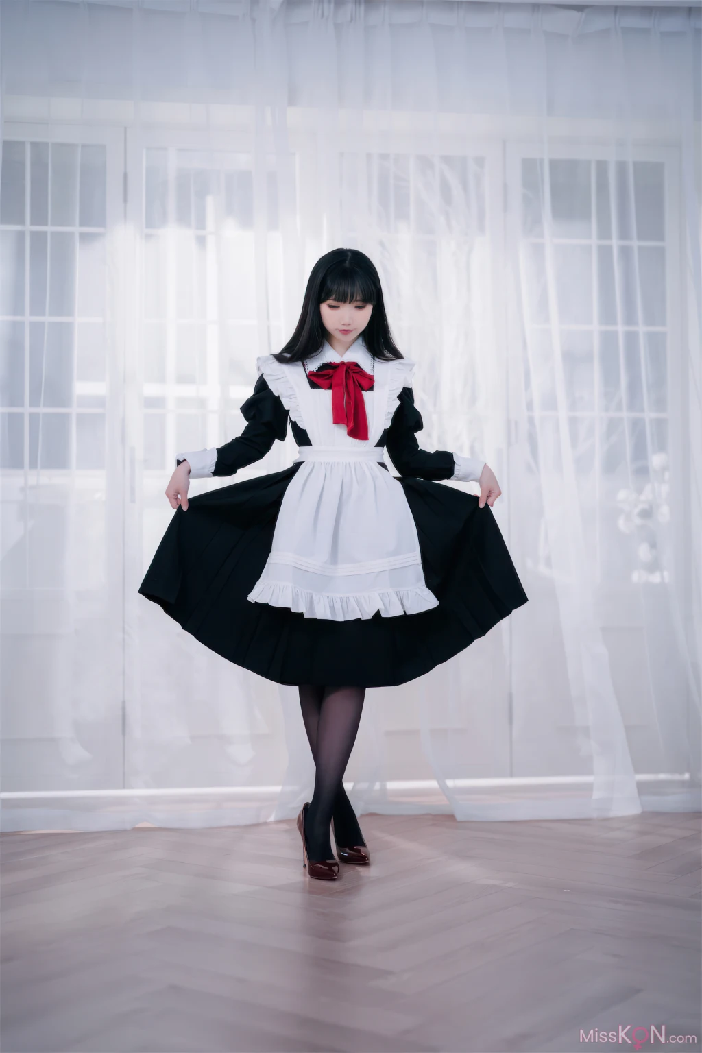 Coser@面饼仙儿_ 红高跟女仆