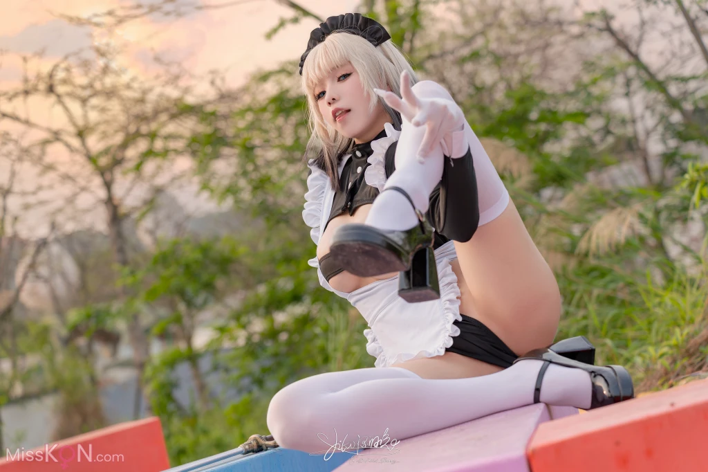 Coser@黏黏团子兔_ 10月作品 战斗女仆 动感光波