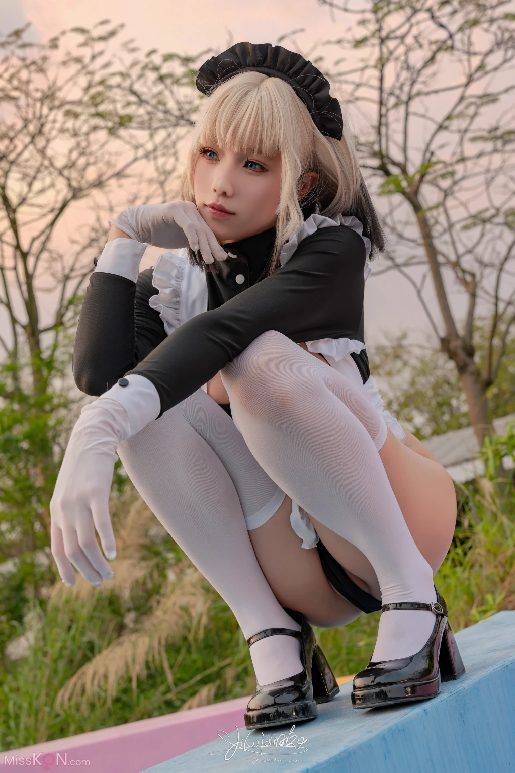 Coser@黏黏团子兔_ 10月作品 战斗女仆 动感光波