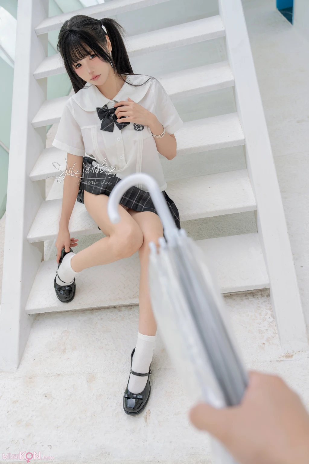 Coser@黏黏团子兔_ 10月作品『雨后小故事』WITH B