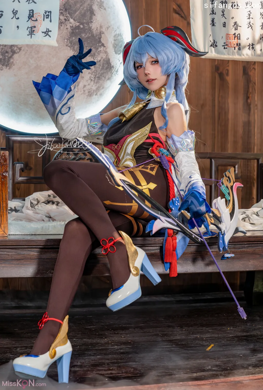 Coser@黏黏团子兔_ 11月作品『循循守月-甘雨』- SY