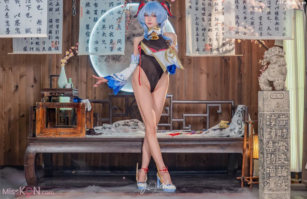 Coser@黏黏团子兔_ 11月作品『循循守月-甘雨』- SY