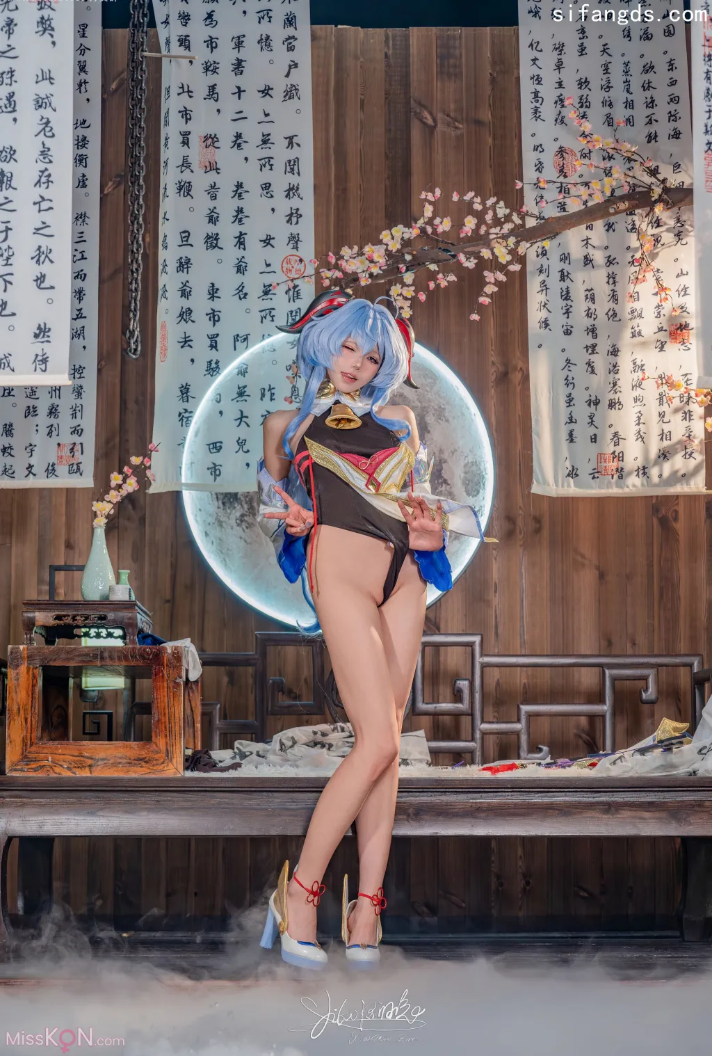 Coser@黏黏团子兔_ 11月作品『循循守月-甘雨』- SY