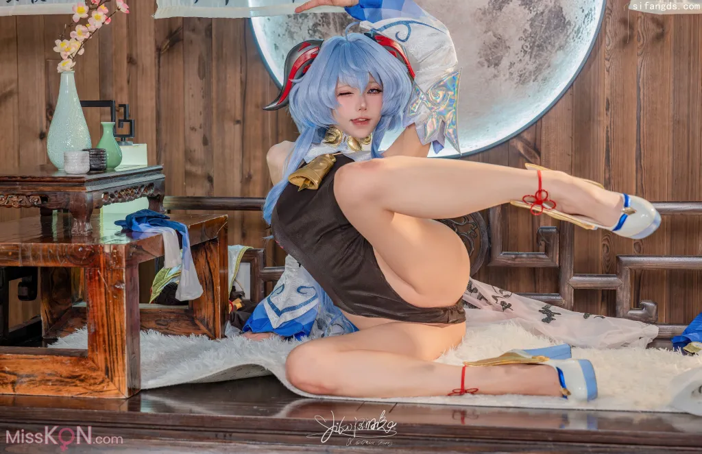 Coser@黏黏团子兔_ 11月作品『循循守月-甘雨』- SY