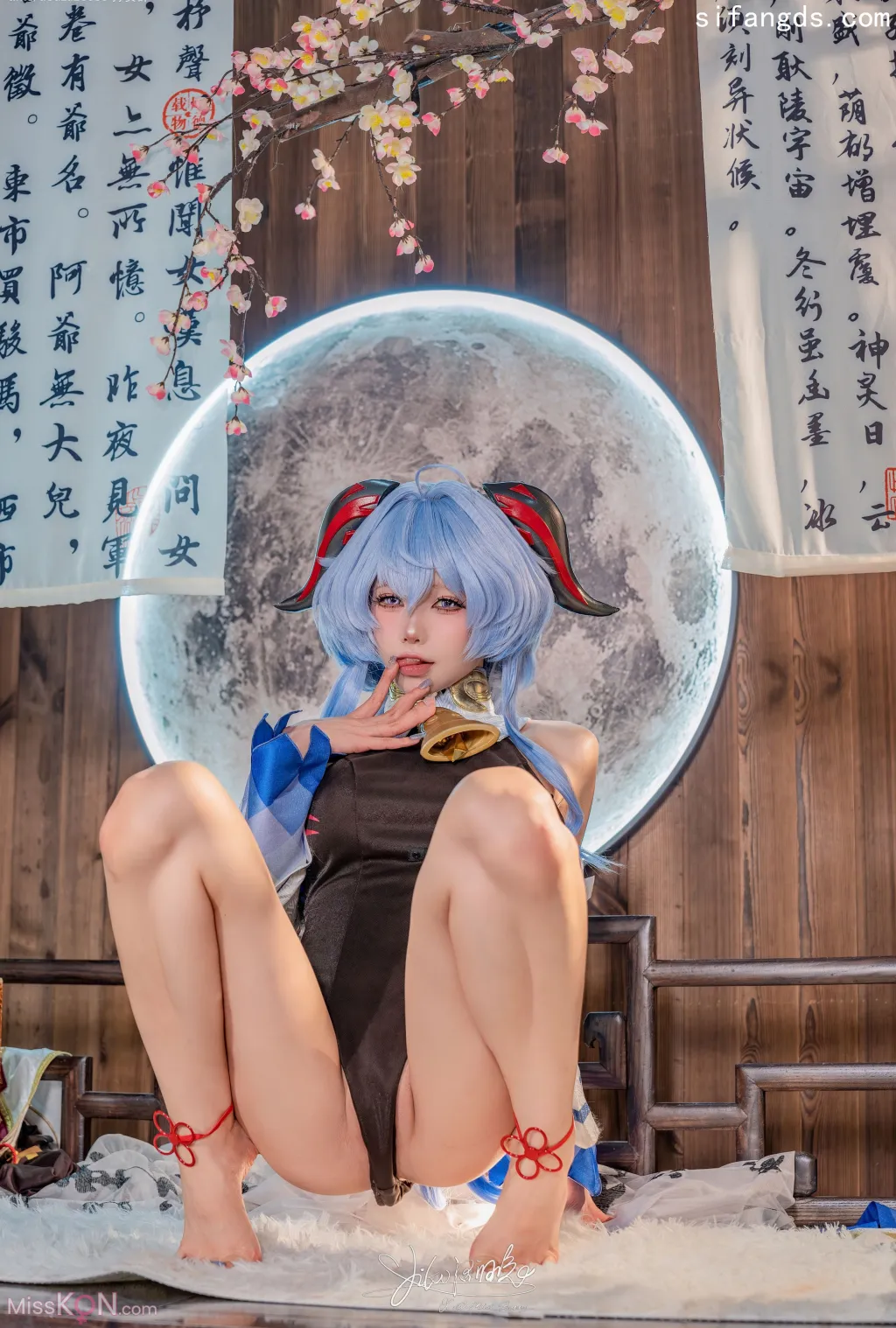 Coser@黏黏团子兔_ 11月作品『循循守月-甘雨』- SY