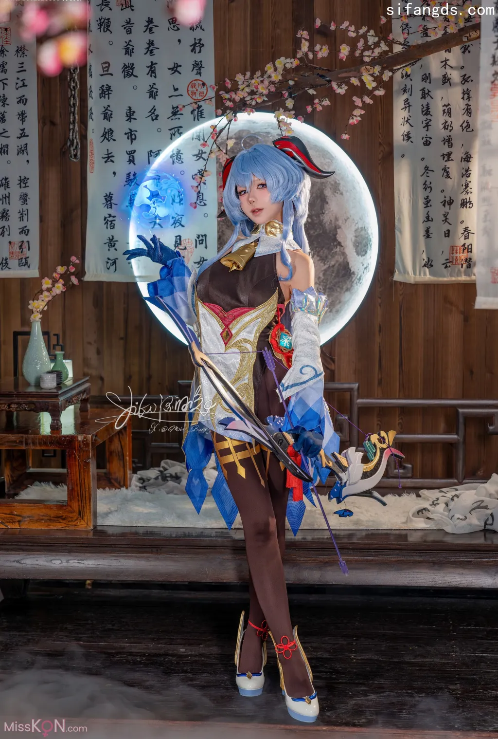 Coser@黏黏团子兔_ 11月作品『循循守月-甘雨』- SY