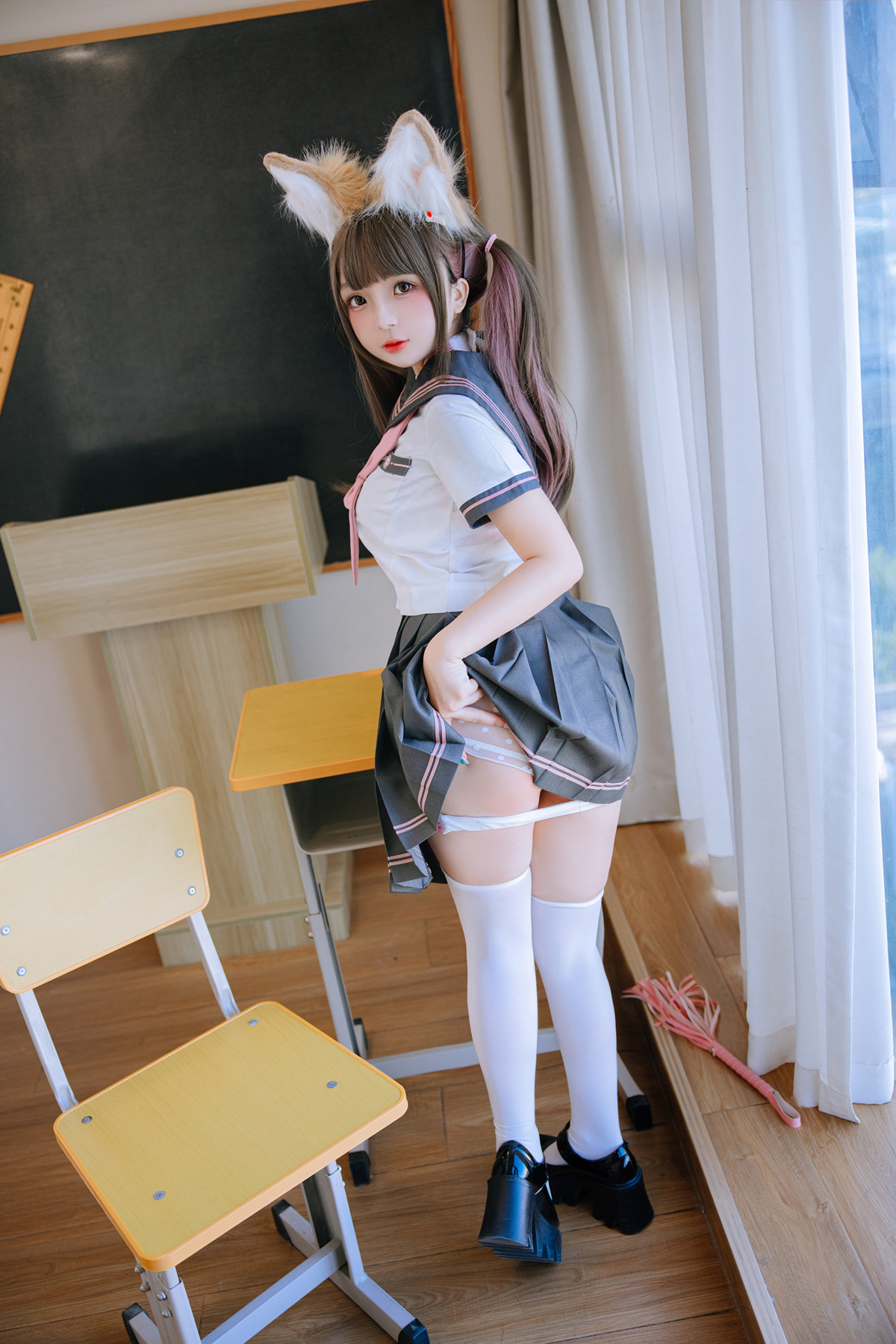 Cosplay Rinaijiao日奈娇 课桌捆绑 Set.01