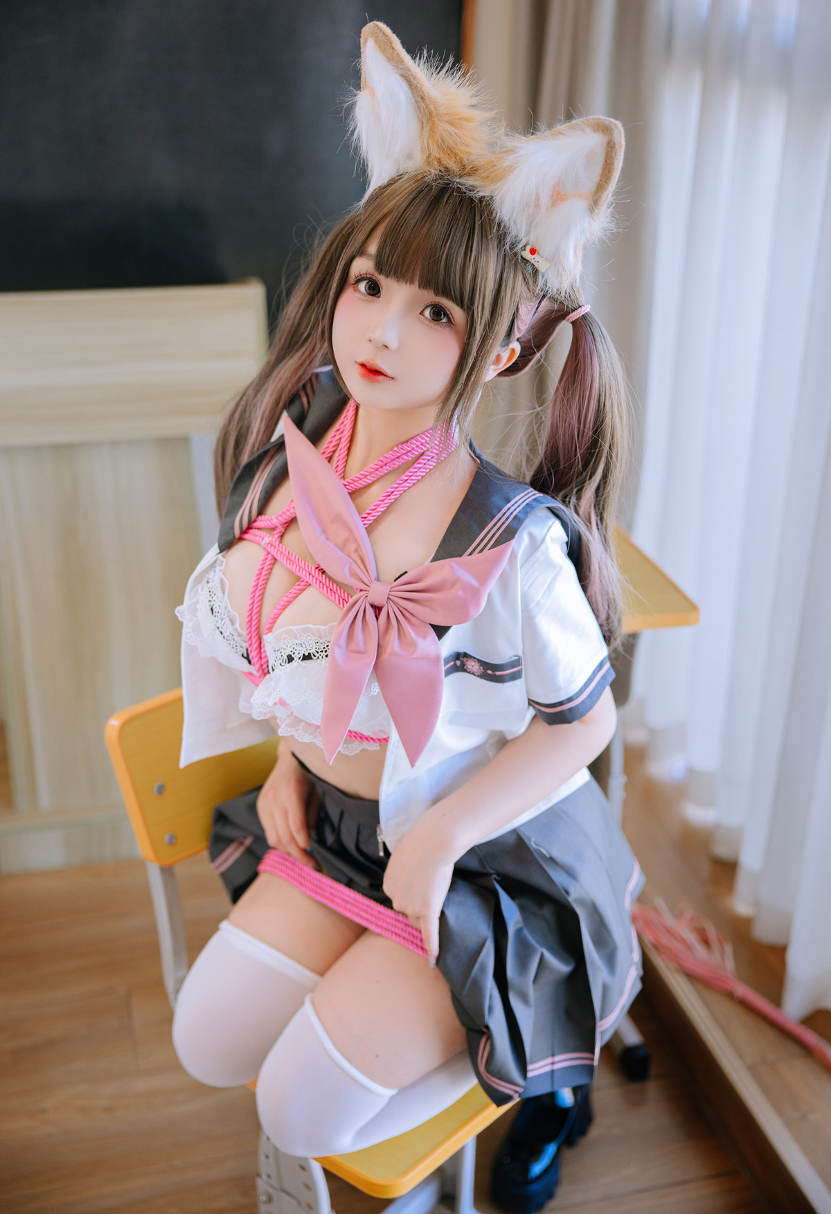 Cosplay Rinaijiao日奈娇 课桌捆绑 Set.01